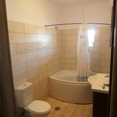 Nyaraló Silia Zvoronáta